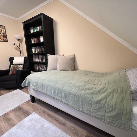 Galeria Apartmanhaz Кестхей Экстерьер фото