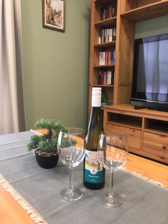 Galeria Apartmanhaz Кестхей Экстерьер фото