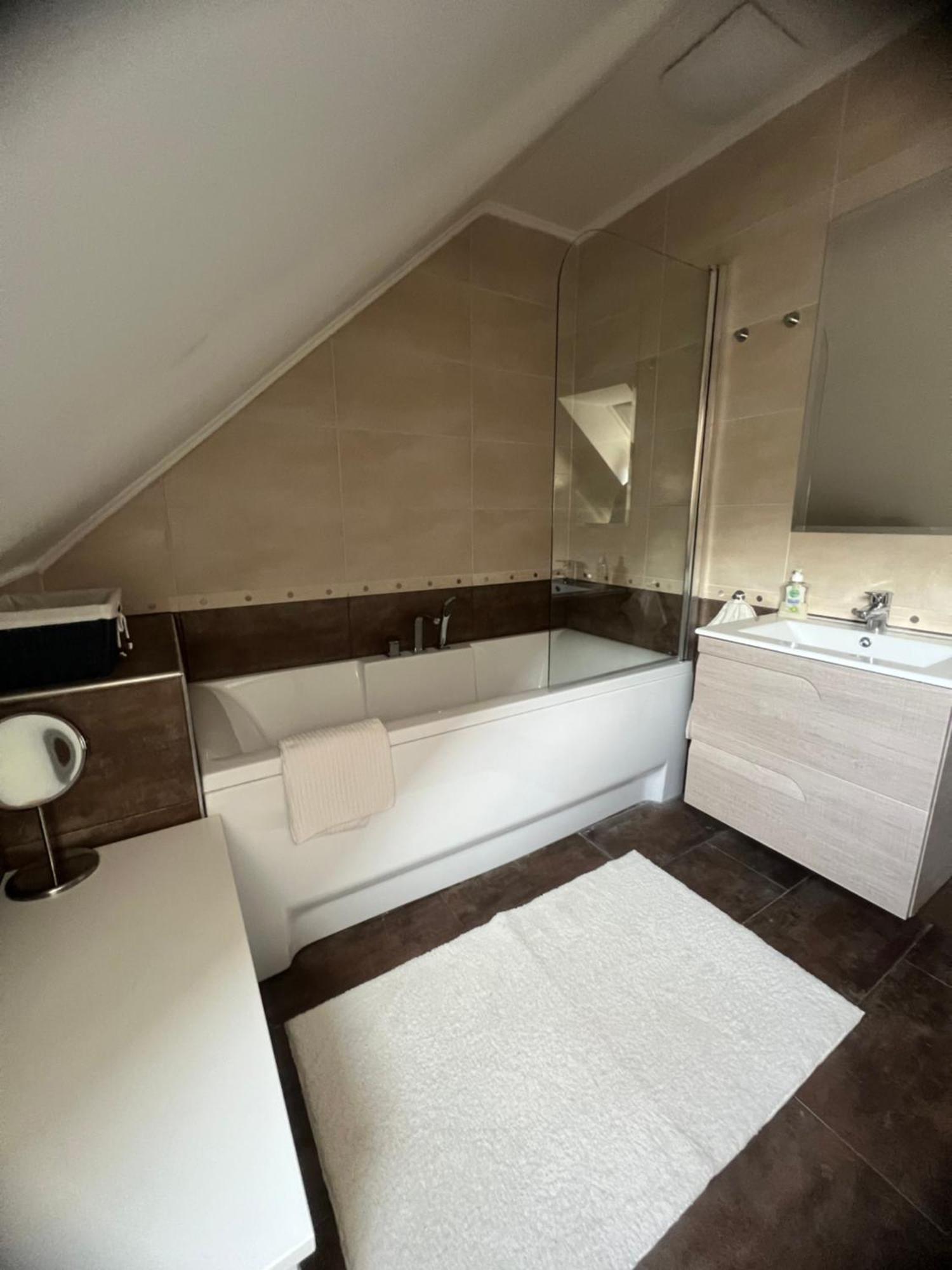 Galeria Apartmanhaz Кестхей Экстерьер фото